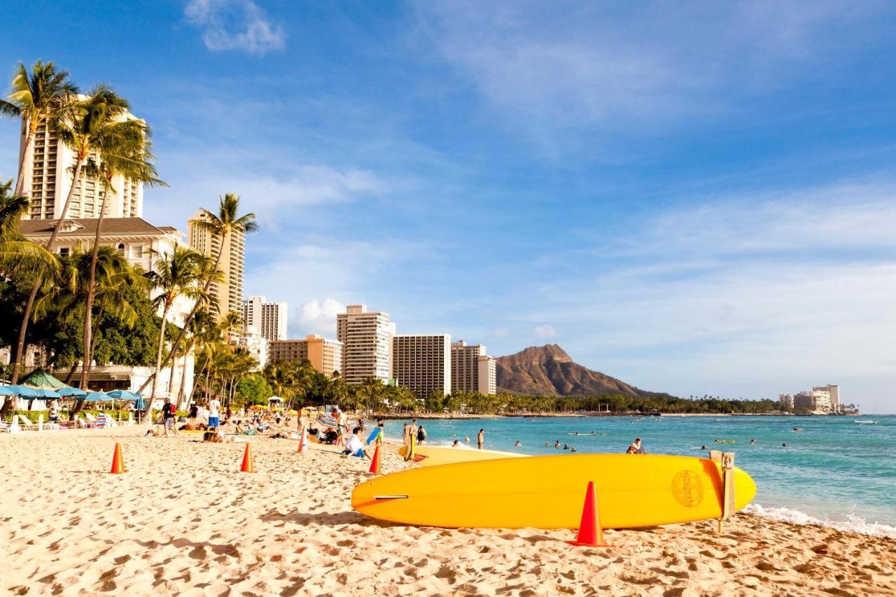 Waikiki Sunset & Mountain View With Parking Apartment Honolulu